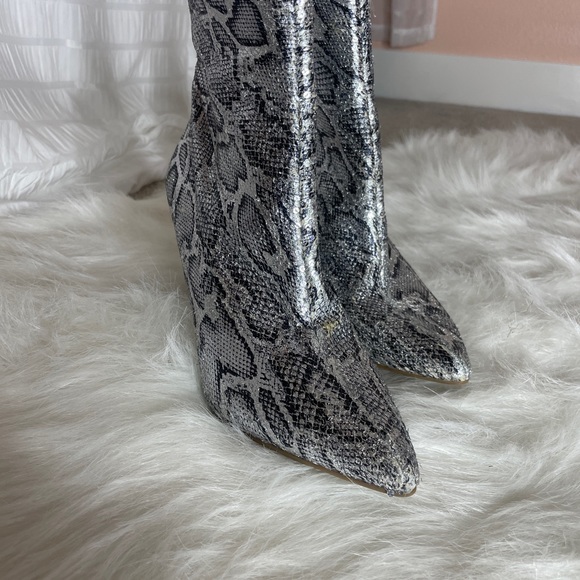 BP Silver Metalic Cheetah Booties Size 8 1/2. Pre-own - Picture 2 of 5
